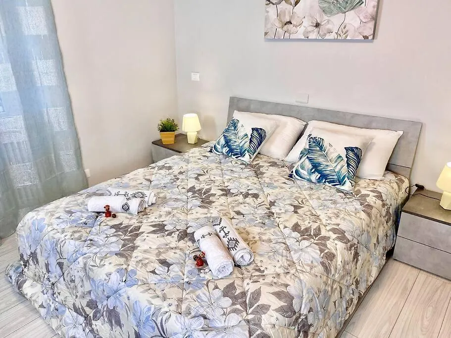 Elegant Apartment- 8 Mins Walk To Center - Free Parking Côme